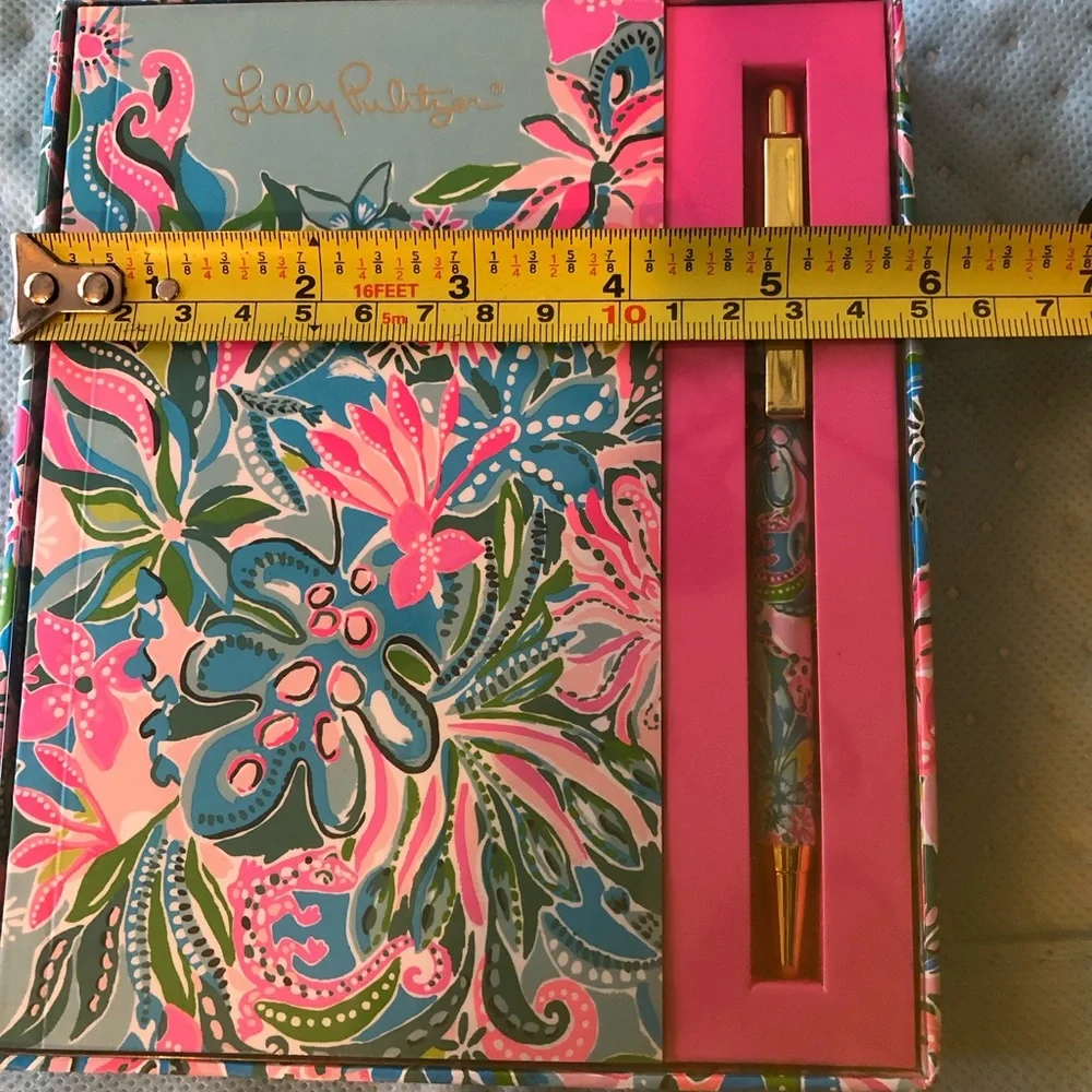 LILLY PULITZER ON THE GO AGENDA SET WITH MATCHING PEN
